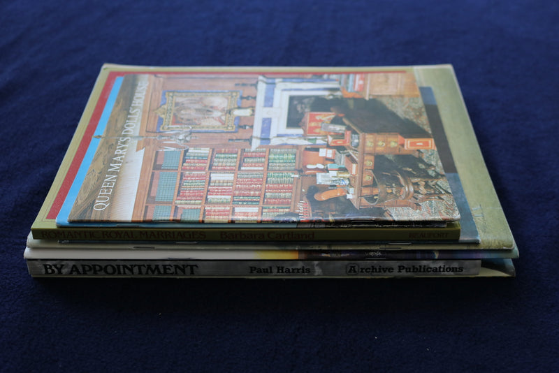 1970'S-1980'S BRITISH MONARCHY BOOK LOT - LOT OF 8 - O 3633