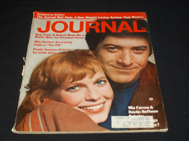 1969 APRIL LADIES' HOME JOURNAL MAGAZINE - MIA FARROW & DUSTIN HOFFMAN - E 4459