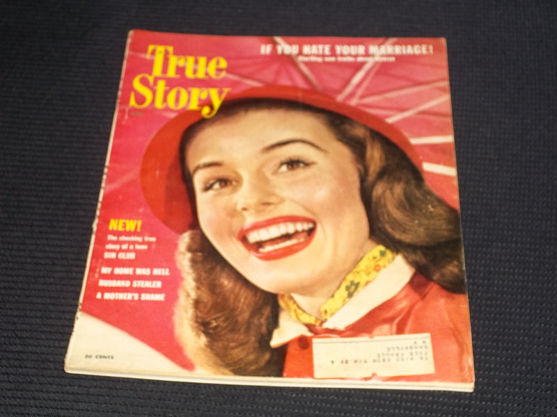 1952 APRIL TRUE STORY MAGAZINE - NICE FASHION FRONT COVER - E 15093