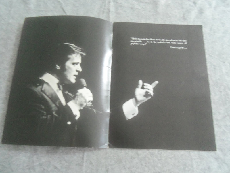 ROBERT GOULET BROCHURE - STAGE - TV - MOVIES - FOLD-OUT POSTER INCLUDED - J 7692