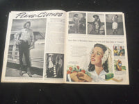 1947 AUG 24 SYRACUSE HERALD AMERICAN PARADE MAGAZINE- WELL-DRESSED TEXAN-SP 886W