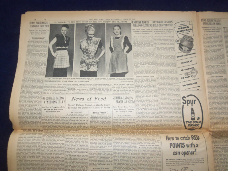1945 APRIL 25 NEW YORK TIMES - TWO SOVIET ARMIES JOIN INSIDE BERLIN - NP 6702