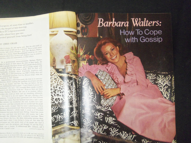 1975 MAY GOOD HOUSEKEEPING MAGAZINE - CAROLINE KENNEDY COVER - ST 4580