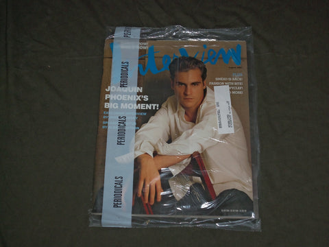 2000 AUGUST INTERVIEW MAGAZINE - JOAQUIN PHOENIX COVER - B 4435