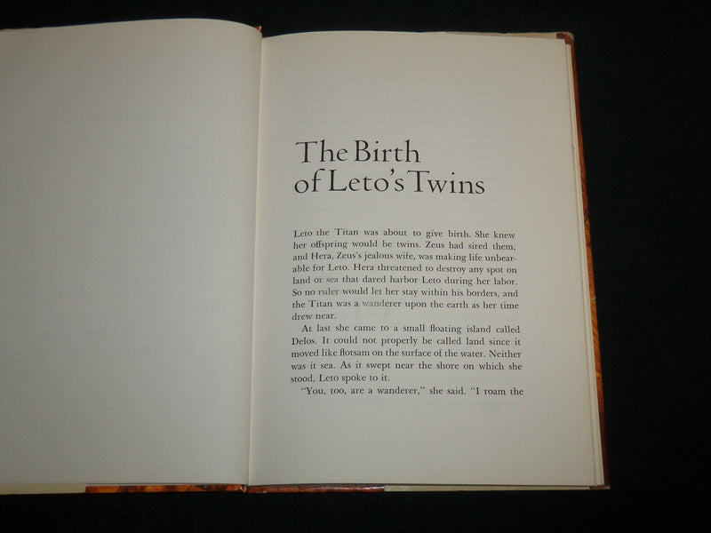 1973 THE GOLDEN GOD HARDCOVER BOOK BY DORIS GATES - COCONIS - KD 6870