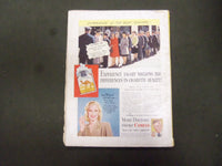 1947 APRIL ESQUIRE MAGAZINE - NICE ILLUSTRATIONS, COVER AND ADS - ST 2732