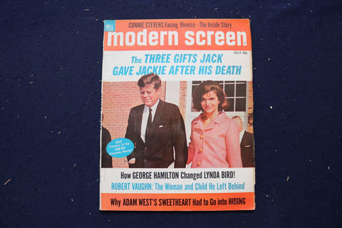 1966 JULY MODERN SCREEN MAGAZINE - JFK & JACKIE KENNEDY COVER - E 17443