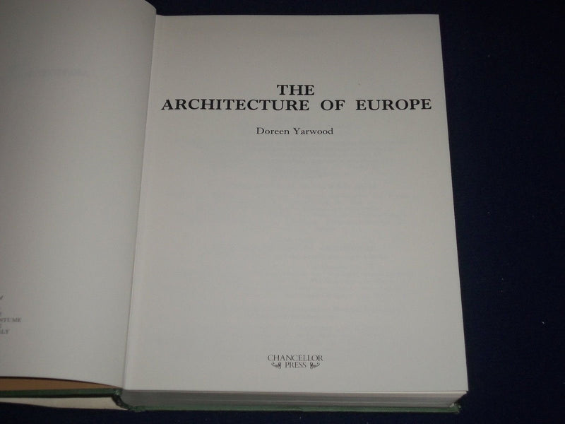 1974 THE ARCHITECTURE OF EUROPE BOOK BY DOREEN YARWOOD ILLUSTRATIONS - KD 1908