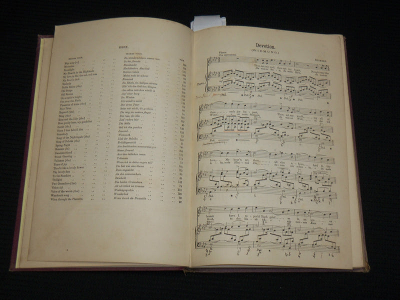 1900'S SONGS BY ROBERT SCHUMANN HARDCOVER BOOK BY HATTON- ROYAL EDITION - R 725B