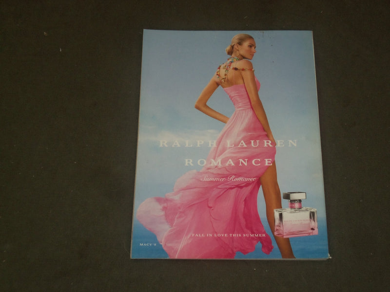 2010 JUNE GLAMOUR MAGAZINE - BROOKLYN DECKER, ALESSANDRA AMBROSIO COVER - B 3028