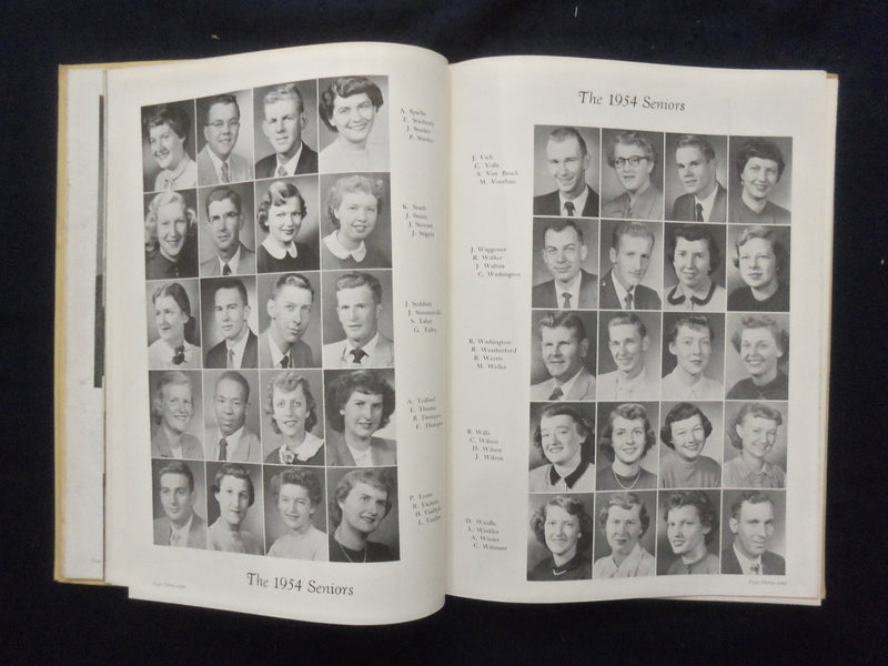 1954 WARBLER EASTERN ILLINOIS STATE COLLEGE YEARBOOK - CHARLESTON, IL - YB 3312