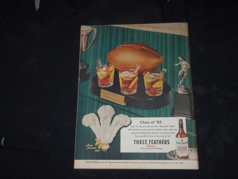 1946 OCTOBER 26 LIBERTY MAGAZINE - HAROLD STASSEN AND FAMILY COVER - B 130