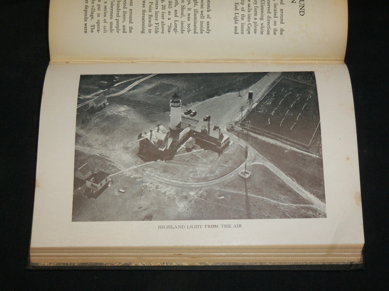1945 FAMOUS LIGHTHOUSES OF NEW ENGLAND BOOK BY EDWARD ROWE SNOW - KD 6037