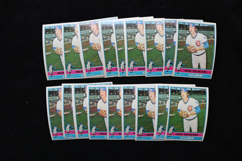 RICK REUSCHEL 1976 TOPPS BASEBALL CARDS - CARD #359 - NM-MT - LOT OF 18 - #236