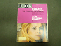 1968 APRIL 30 LOOK MAGAZINE - CATHERINE DENEUVE - ST 2922