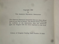 1958 THE AMERICAN REVOLUTION SOFTCOVER BOOK BY EDMUND S. MORGAN - J 9867