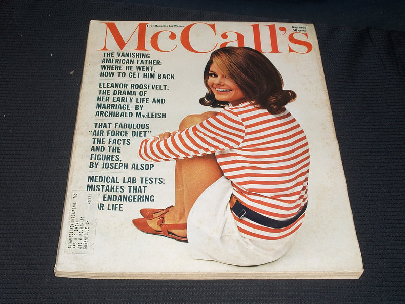 1965 MAY MCCALL'S MAGAZINE - KECIA FRONT COVER - E 1183