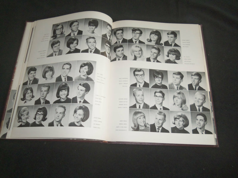 1967 ATODNEM MENDOTA HIGH SCHOOL YEARBOOK - MENDOTA, ILLINOIS - YB 2528