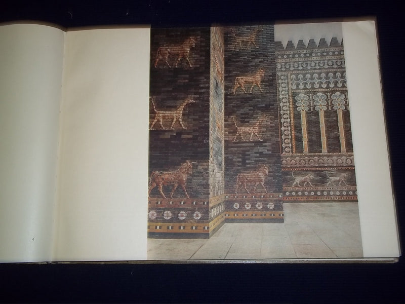 ASSYRISCHE PALASTRELIEF BOOK BY R. D. BARNETT & W. FORMAN - GERMAN - KD 548