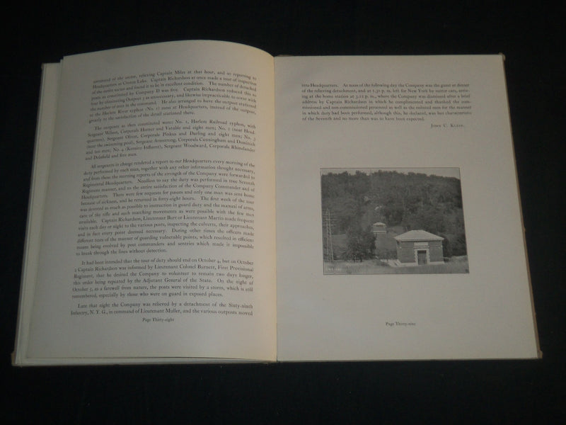 1922 GREYJACKETS ON THE AQUEDUCT HARDCOVER BOOK - NICE PHOTOS - KD 5668