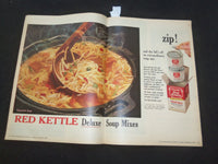 1963 DEC 8 MILWAUKEE PICTURE JOURNAL SECTION - READY FOR CHRISTMAS - NP 8067