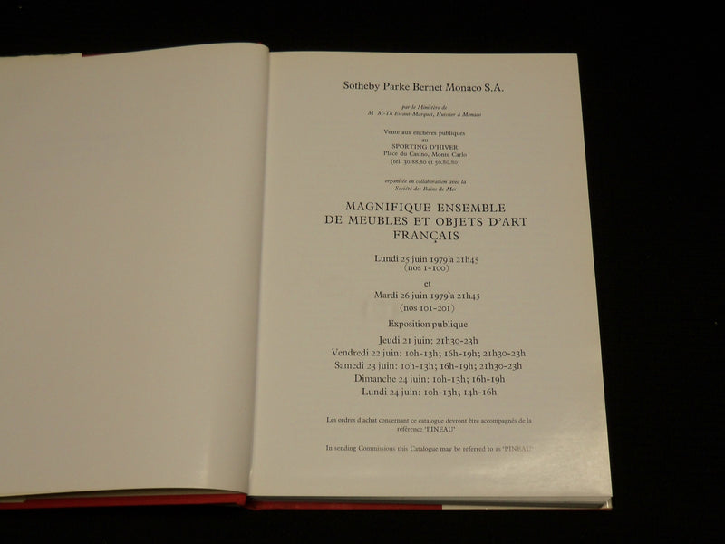1979 MAGNIFIQUE ENSEMBLE DE MEUBLES HARDCOVER BOOK BY AKRAM OJJEH - R 725J
