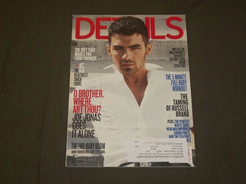 2011 APRIL DETAILS MAGAZINE - JOE JONAS COVER - B 1638