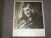 OREGON SENATOR MARK O. HATFIELD 8 X 10 AUTOGRAPHED PHOTO - J 4053