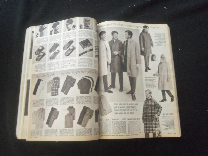 1965 FALL AND WINTER SPIEGEL CATALOG - GREAT FASHION - R 91Q