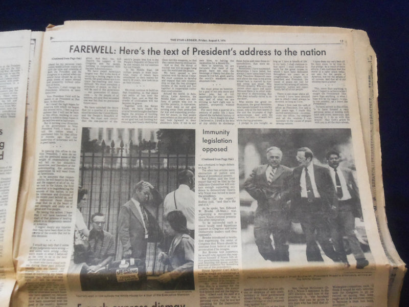 1974 AUGUST 9 THE STAR-LEDGER NEWSPAPER - NIXON RESIGNS - NEWARK, NJ - NP 6429