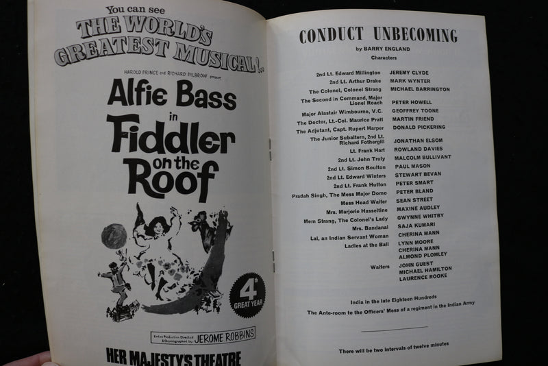 1969 CONDUCT UNBECOMING PROGRAM - QUEEN'S THEATRE - JEREMY CLYDE - K 2382