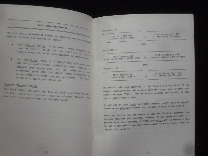 1985 D.C. TEACHERS RETIREMENT PLAN SUMMARY DESCRIPTION SOFTCOVER BOOK - J 9824
