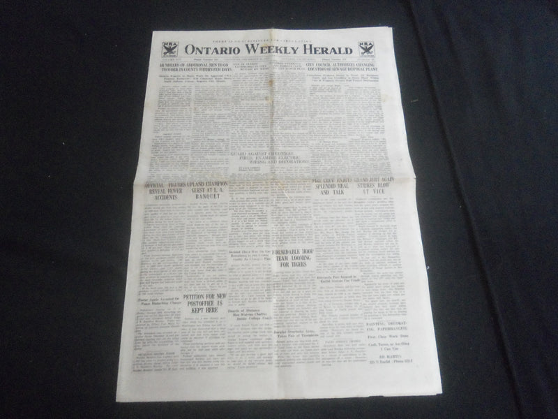 1933 JAN 19 & DEC 11 ONTARIO (CA) WEEKLY HERALD NEWSPAPER - LOT OF 2 - NP 5761