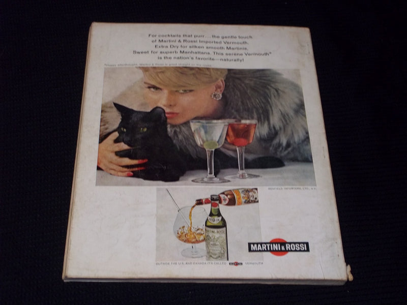 1966 DECEMBER COSMOPOLITAN MAGAZINE - YVETTE MIMIEUX FRONT COVER - E 15135