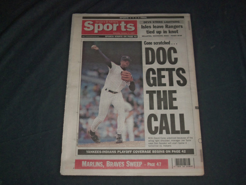 1997 OCT 4 NEW YORK DAILY NEWS NEWSPAPER- BILL CLINTON NEEDS HEARING AID-NP 4038