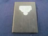 1933 BLUE & WHITE CROSBY HIGH SCHOOL YEARBOOK - WATERBURY, CONNECTICUT - YB 2675