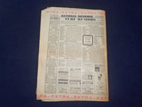 1965 JAN 17 NATIONAL INFORMER NEWSPAPER - KISSING MALE STATUES NEW FAD - NP 6913