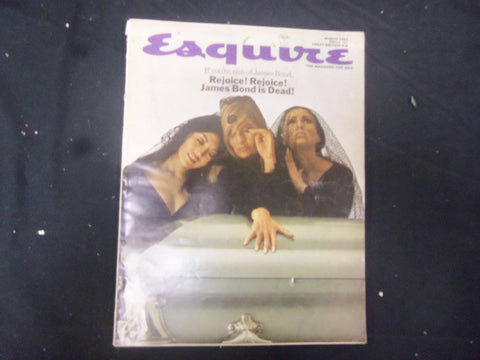 1967 MARCH ESQUIRE MAGAZINE - JAMES BOND IS DEAD! - ST 2565