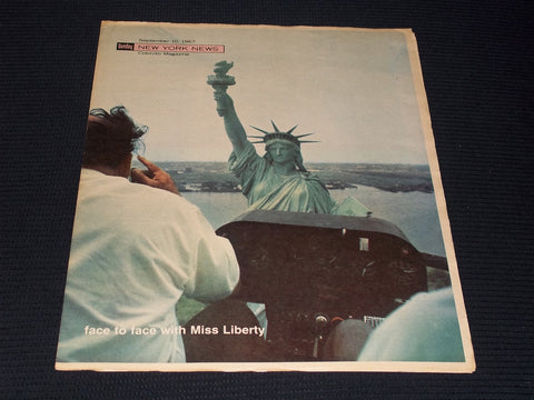 1967 SEPTEMBER 10 SUNDAY NEW YORK NEWS COLOROTO MAGAZINE - MS. LIBERTY - E 13054