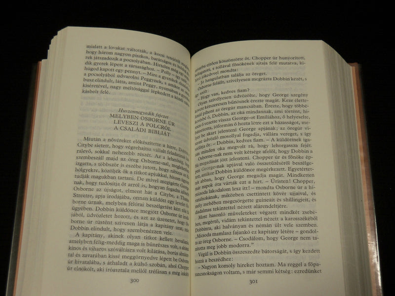 1982 HIUSAG VASARA HARDCOVER BOOK BY W. M. THACKERAY - HUNGARIAN - KD 7366