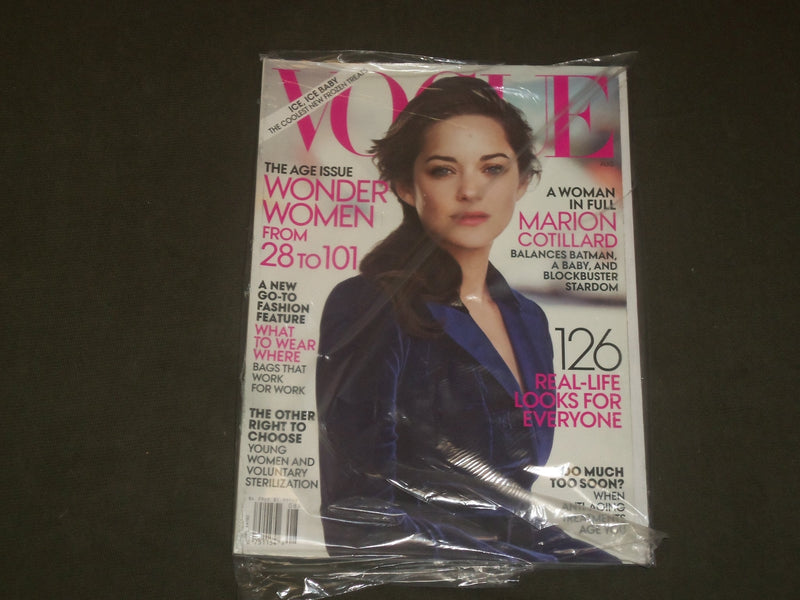 2012 AUGUST VOGUE MAGAZINE - MARION COTILLARD - B 2570