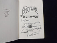 1993 ACTOR HARDCOVER BOOK - INSCRIBED BY PARNELL HALL - KD 8559