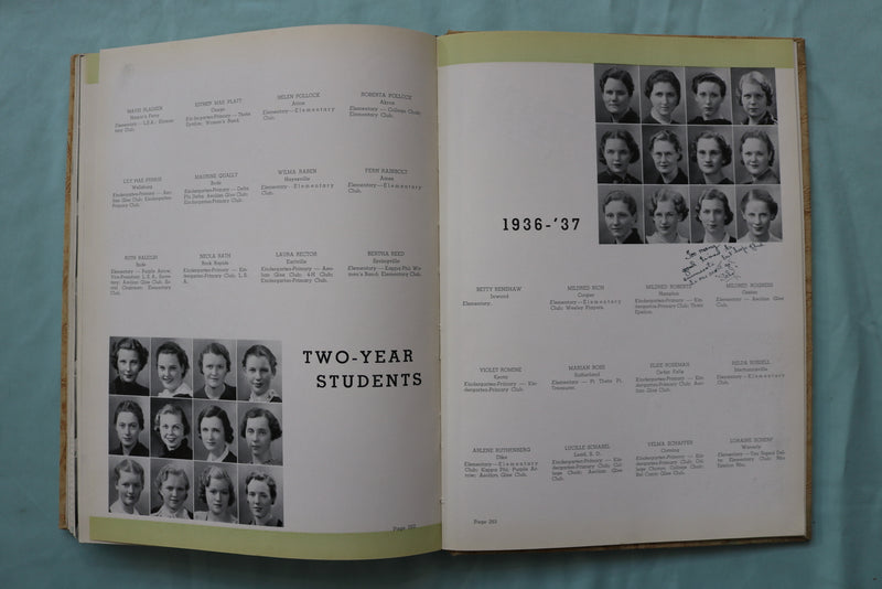 1937 OLD GOLD IOWA STATE TEACHERS COLLEGE YEARBOOK - CEDAR FALL, IOWA - YB 3577