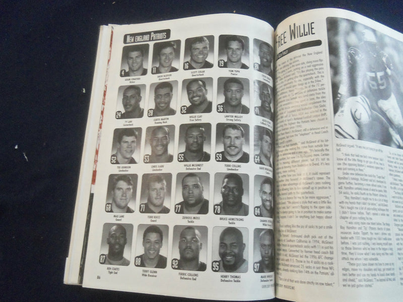 1997 AUG 21 GAMEDAY MAGAZINE-PHILADELPHIA EAGLES VS NEW ENGLAND PATRIOTS- F 250V