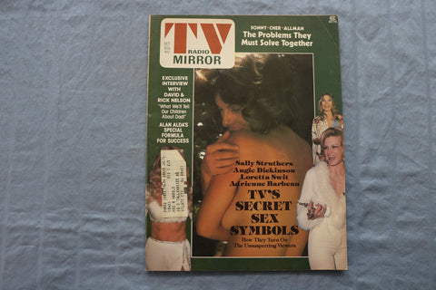 1975 OCTOBER TV RADIO MIRROR MAGAZINE - TV'S SECRET SEX SYMBOLS COVER - ST 1007L