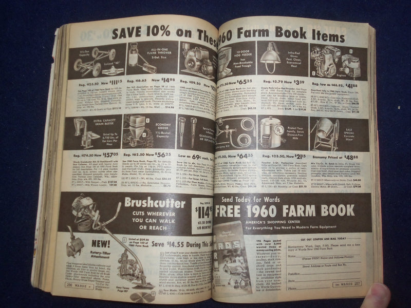 1960 WINTER MONTGOMERY WARD SALE CATALOG - SOFTCOVER - CHICAGO, IL - J 9324
