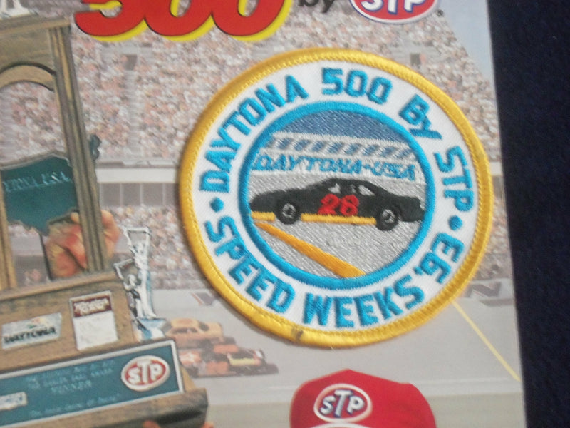 1993 FEB 14 35TH DAYTONA 500 RACING PROGRAM W/PATCH - GREAT PHOTOS - SP 3744F