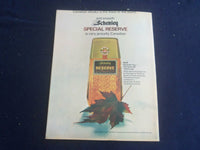 1970 NOVEMBER HOCKEY PICTORIAL MAGAZINE - CAROL VADNAIS COVER - ST 200V