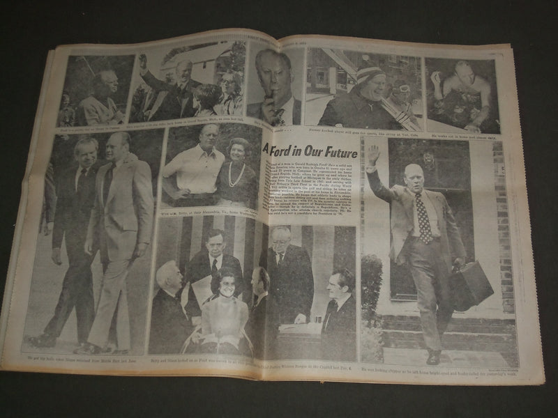 1974 AUGUST 9 NEW YORK DAILY NEWS - RICHARD NIXON RESIGNS - NP 3044