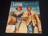 1940 MAY 7 LOOK MAGAZINE - MICKEY ROONEY & JUDY GARLAND FRONT COVER - E 20359